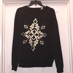 Black snowflake sweatshirt